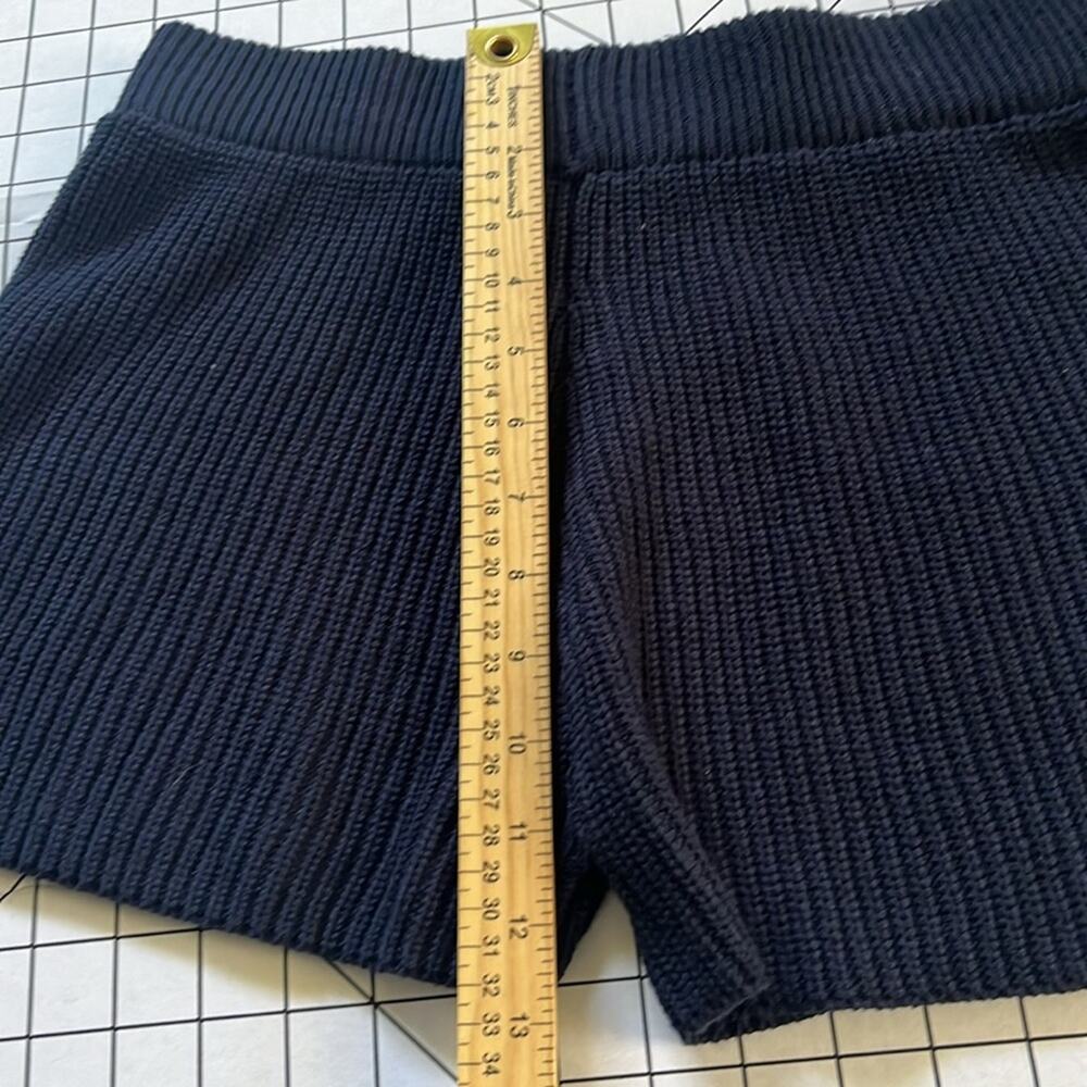 Knit 2 Piece Short Set Navy and White Sz L - Picture 6 of 6
